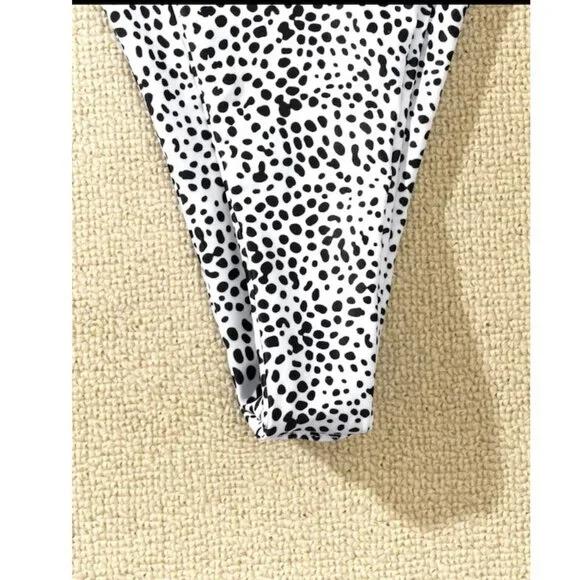 bikini - Picture 4 of 6